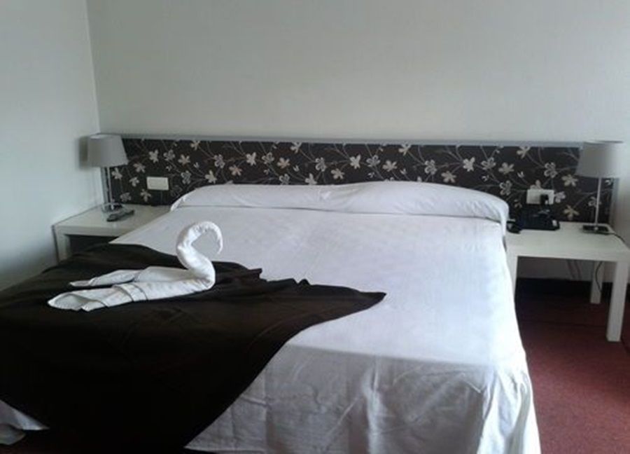 Hotel San Blas Abadiano Celayeta Exterior photo